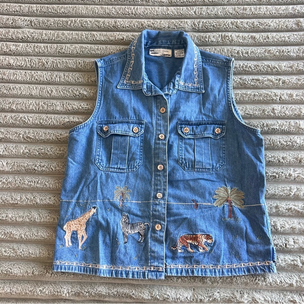 Vintage 100% Cotton Embroidered Denim Vest with Animal Motifs- M - Picture 1 of 6
